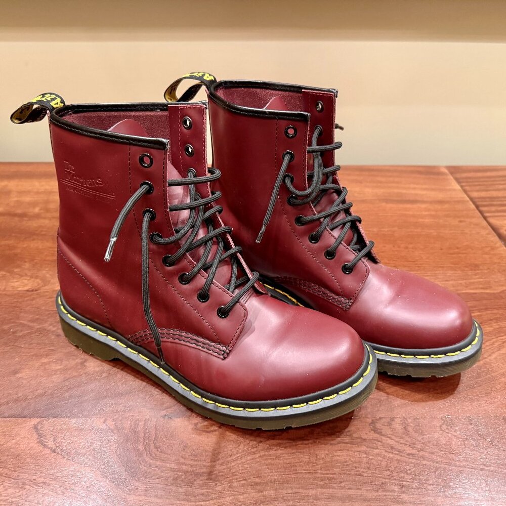 Doc Martens Boots Burgundy, Excellent condition